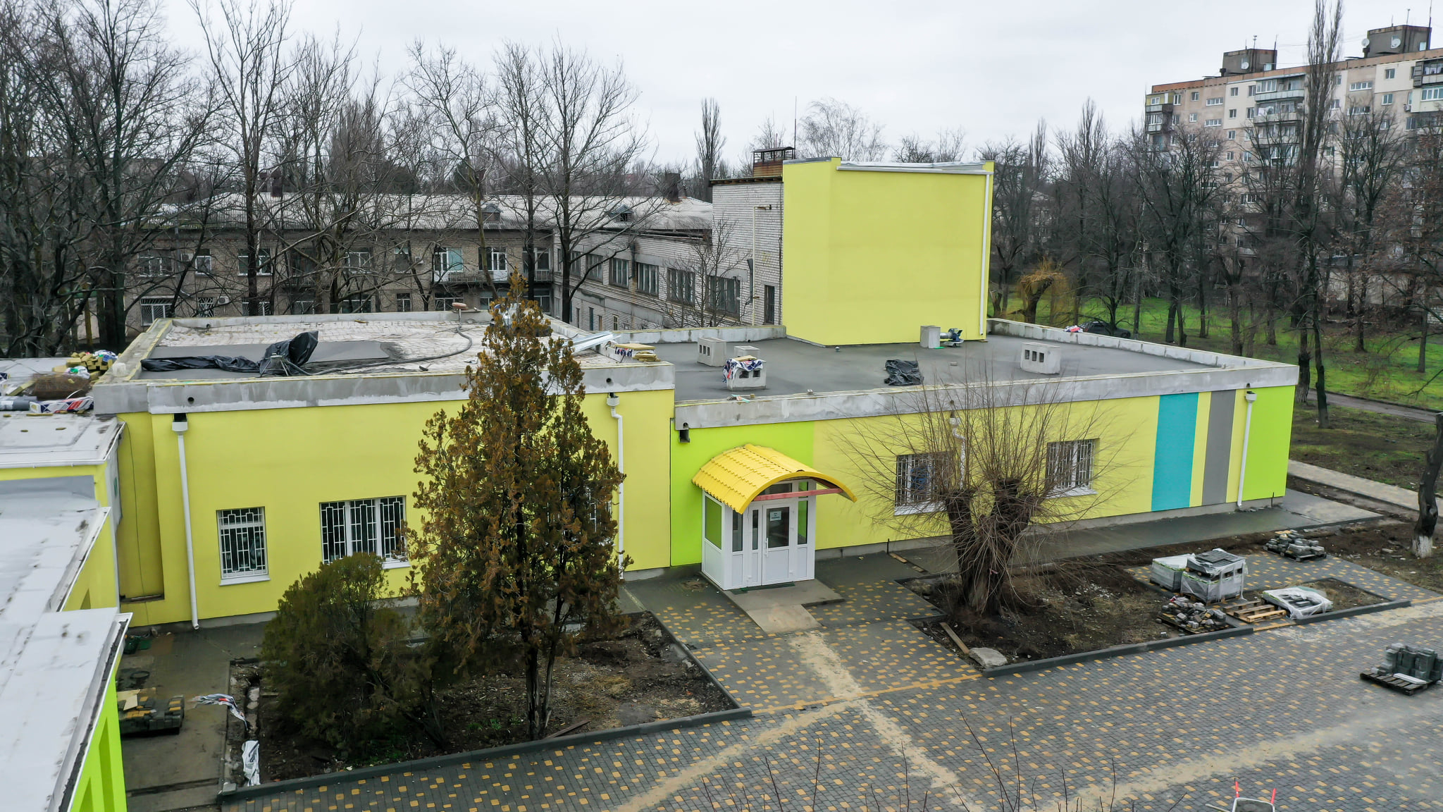 Триває ремонт радіологічного корпусу КНП «Миколаївський обласний центр онкології» (ФОТО, ВІДЕО)