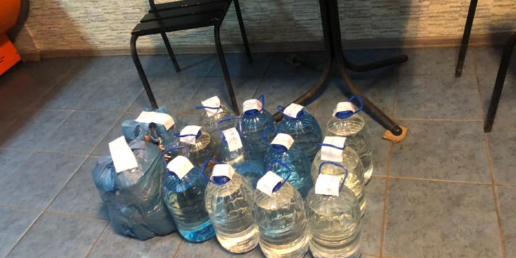 Налоговики Николаевщины из незаконного оборота изъяли 100 литров алкоголя (ФОТО)