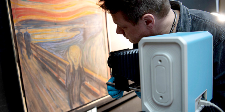 «Такое мог нарисовать только сумасшедший»: исследователи нашли на картине Мунка интересную надпись и считают, что ее сделал сам художник (ФОТО)