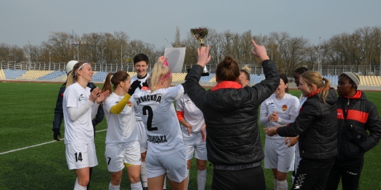 «8-мартовский» международный турнир по женскому футболу в Николаеве выиграла херсонская команда (ФОТО)
