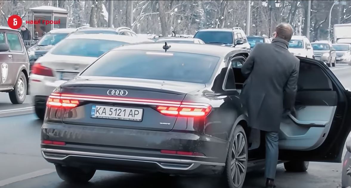 Элитные авто народных избранников. Как они обновлялись в пандемический год (ВИДЕО)