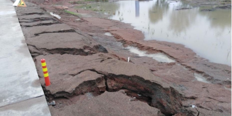 Гарантии на ремонт дорог не работают – китайская компания отсудила у Укравтодора гарантийные 10,3 млн. евро (ФОТО)