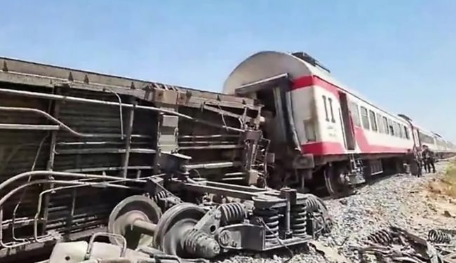 В Египте столкнулись два пассажирских поезда: десятки погибших (ВИДЕО)