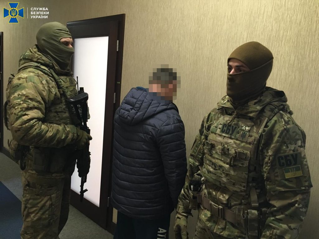 В Днепре задержали лазутчика - шпионил в пользу "ДНР" (ФОТО) 9