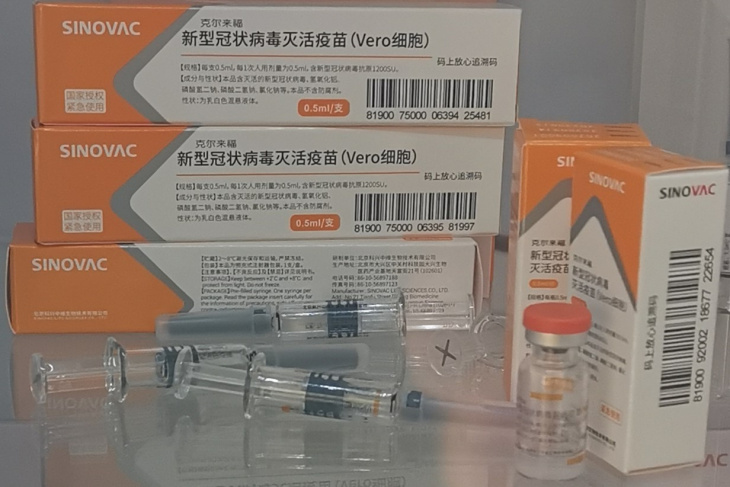 Китай отгрузил Украине первую партию вакцин Sinovac Biotech (ФОТО)