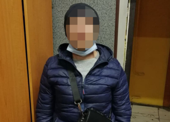 В Николаеве патрульные задержали мужчину, который ворвался в квартиру к 88-летней женщине и украл ноутбук (ФОТО)