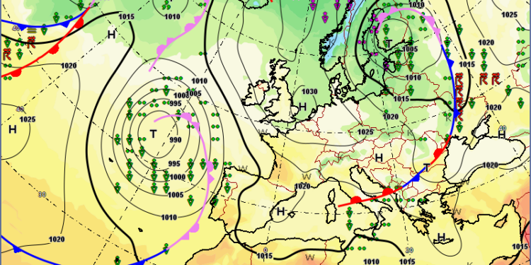 Завтра днем на Николаевщине прогнозируют грозы – придет холодный фронт