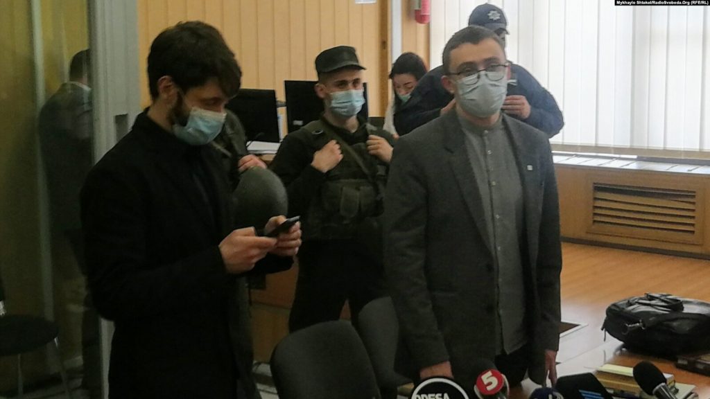 Стерненко и Демчука отпустили под домашний арест 1