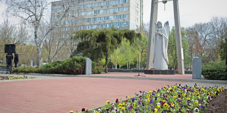 В Николаеве почтили память жертв аварии на Чернобыльской АЭС (ФОТО)