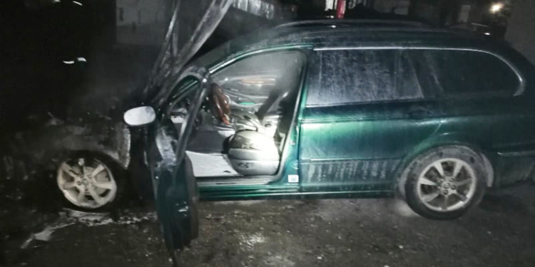 В «Леваневцах» горел Jaguar (ФОТО)