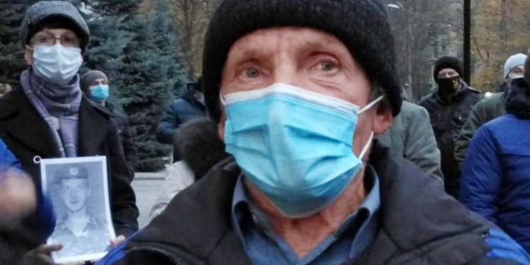 Отцу погибшего в АТО николаевского писателя вернут украденные у него 300 тыс.грн. по решению суда