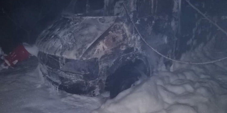 В Зайчевском ночью сгорел микроавтобус (ФОТО)