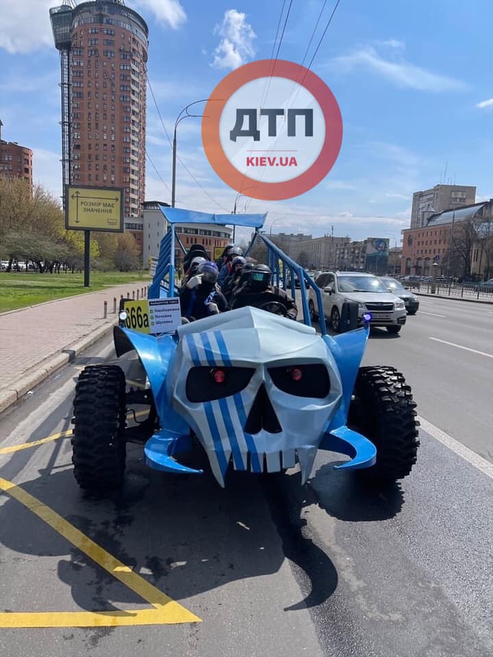 В Киеве курсирует "адская" антиковидная маршрутка № 666 (ФОТО) 1