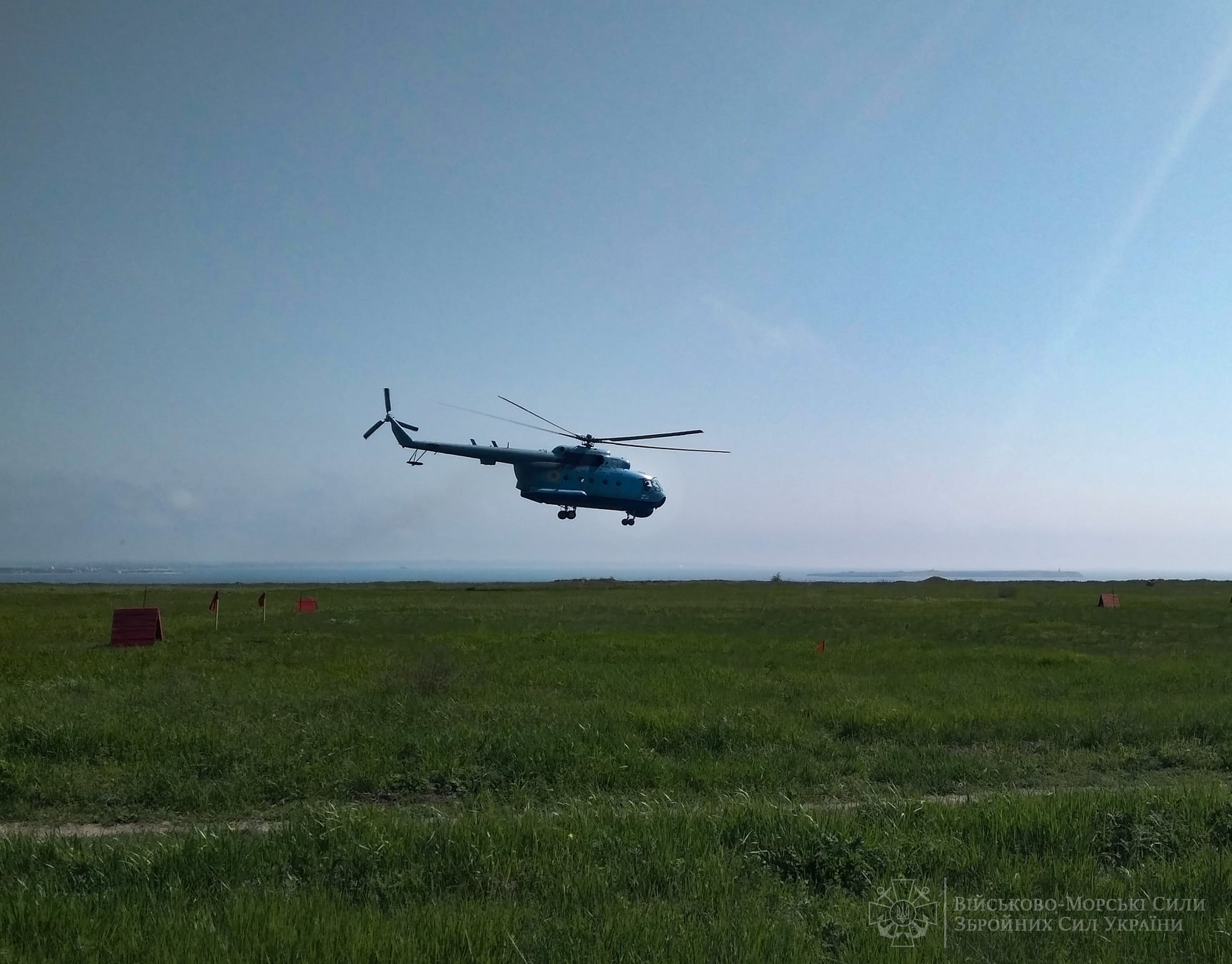 Морские авиаторы из Николаева отработали поражение водных целей авиационными бомбами (ФОТО)