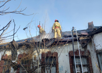 В Первомайске на пожаре неэксплуатируемого здания нашли труп мужчины (ФОТО)
