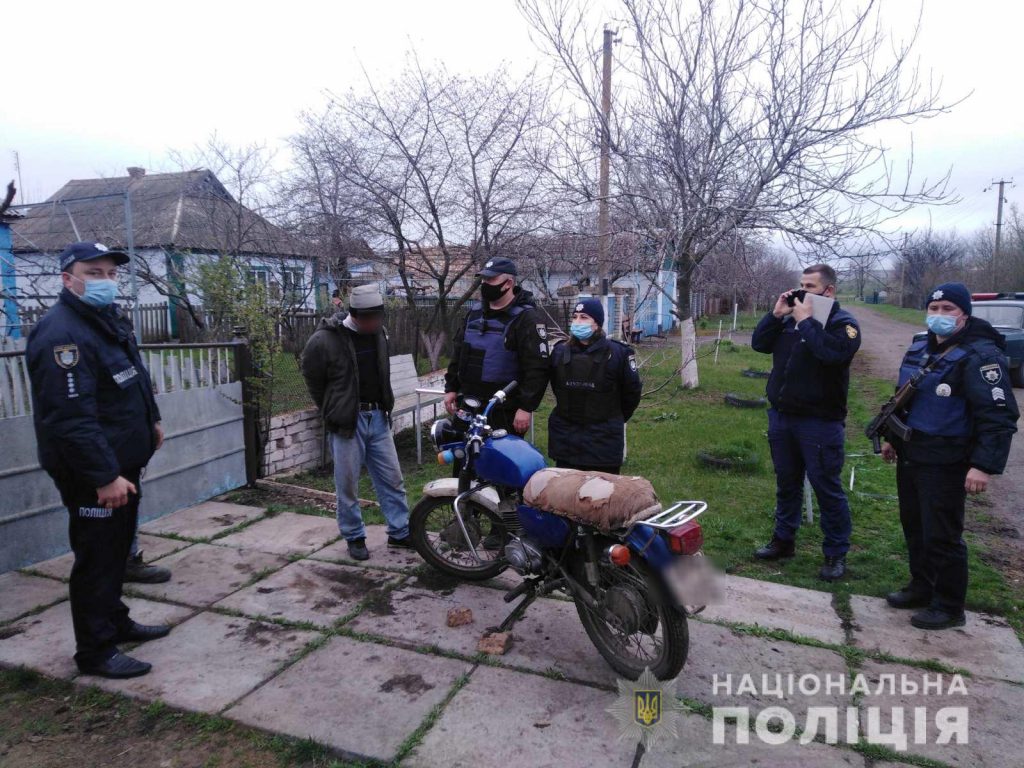 На Николаевщине мужчина угрожал взорвать гранату в жилом доме. Его задержали (ФОТО) 7