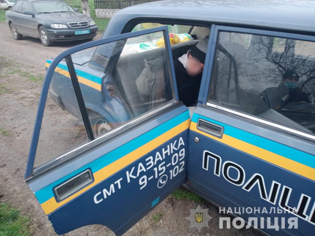 На Николаевщине мужчина угрожал взорвать гранату в жилом доме. Его задержали (ФОТО) 9