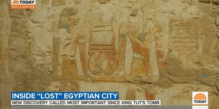 Под небом голубым. В Египте археологи нашли Потерянный Золотой город (ФОТО)