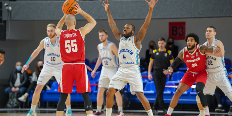 Снова проигрыш. МБК «Николаев» на выезде уступил «Прометею» (ФОТО)