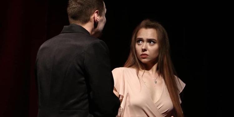 Актриса Николаевского русдрама получила награду международного фестиваля в Польше (ФОТО)