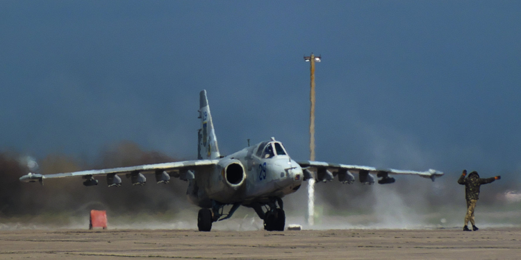 В николаевской бригаде тактической авиации студенты ХНУ Воздушных Сил «становятся на крыло» (ФОТО)