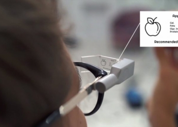 С первого взгляда. Украинец изобрел очки, считающие калории