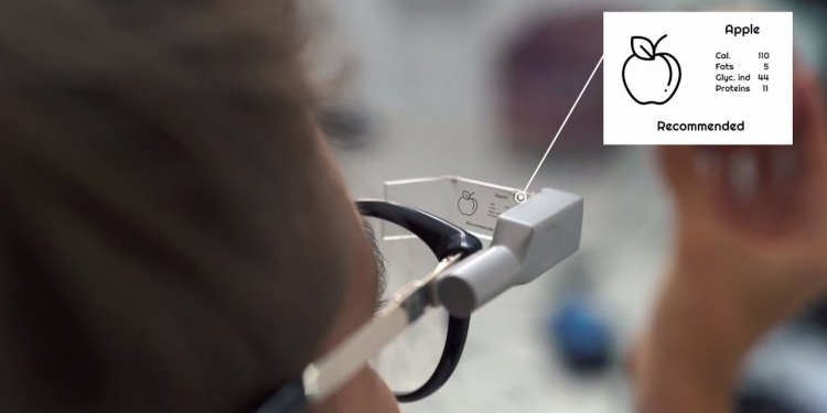 С первого взгляда. Украинец изобрел очки, считающие калории