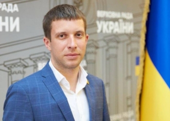 Нардеп-“слуга” подрался в Черкассах – был против закрытия ресторана, требовал продолжения банкета