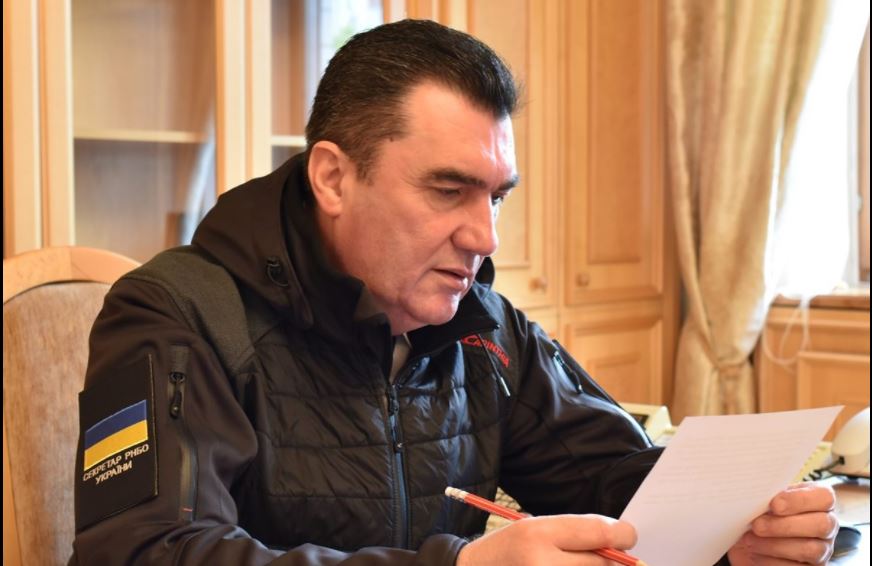 Глава СНБО снова рассказал, почему он против слова Донбасс 1