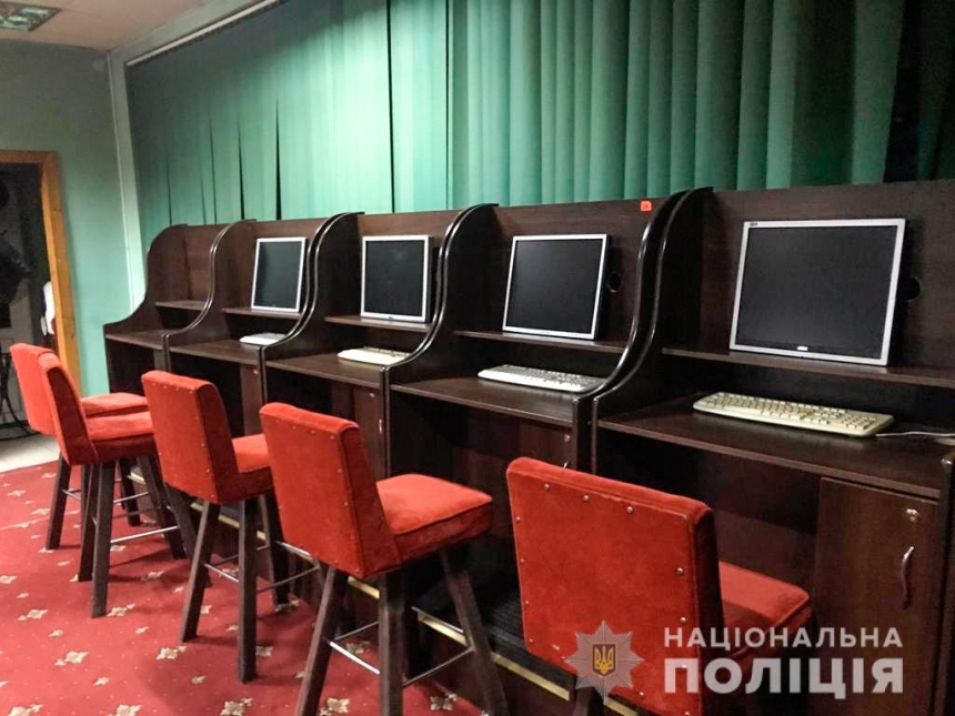 В Южноукраинске полиция накрыла три "запороленных" игорных зала 13