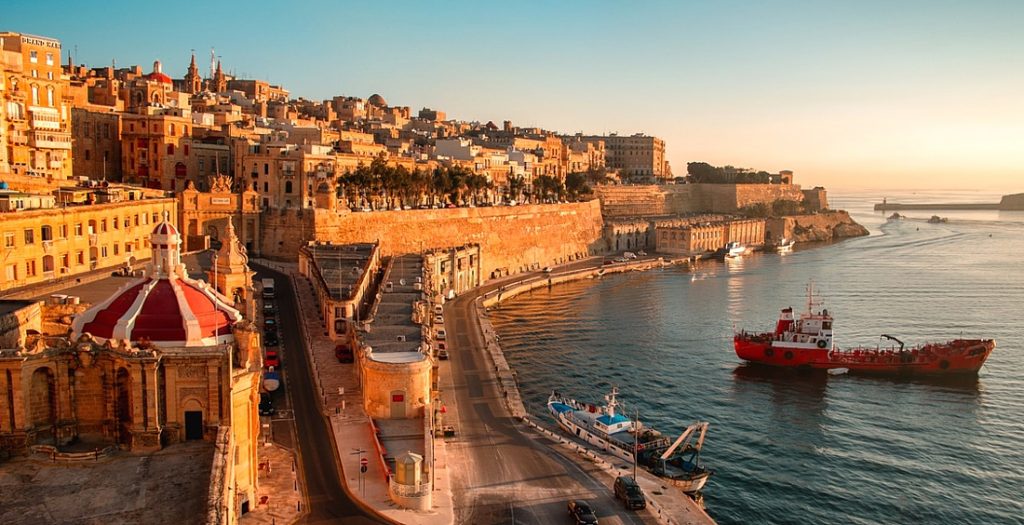 Евро-стимуляция: на Мальте туристам готовы приплачивать по 200 евро 1