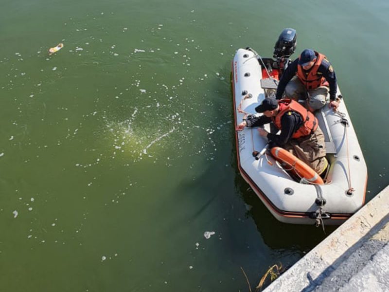 На Миколаївщині рятувальники виявили в річці тіло жінки, що потонула