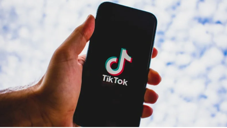TikTok заблокував на території України низку каналів, що поширюють фейки та пропаганду рф – ЦПД 1