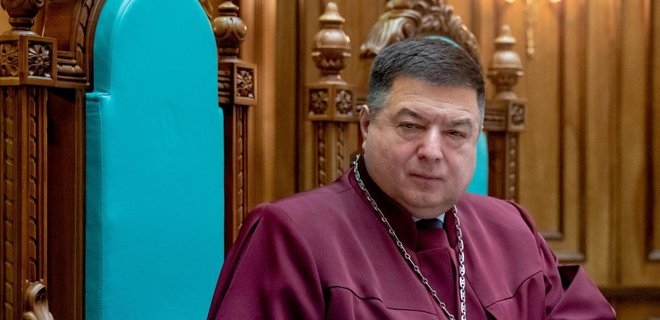 Тупицкого не пустили, судьи не пришли. Заседание КСУ не состоялось