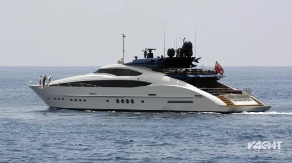 Еще один украинский олигарх продает яхту – СМИ