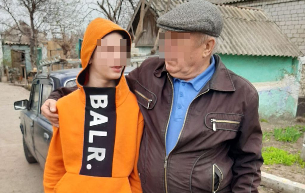 В Вознесенске полицейские вернули деду сбежавшего 13-летнего внука (ФОТО) 5