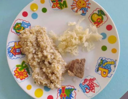 Надкушенная иллюзия, - как чиновники в Николаеве объясняют скандальные фото школьных обедов 3