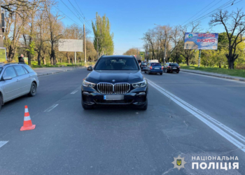 В «Соляных» машина сбила подростка – полиция просит свидетелей ДТП откликнуться