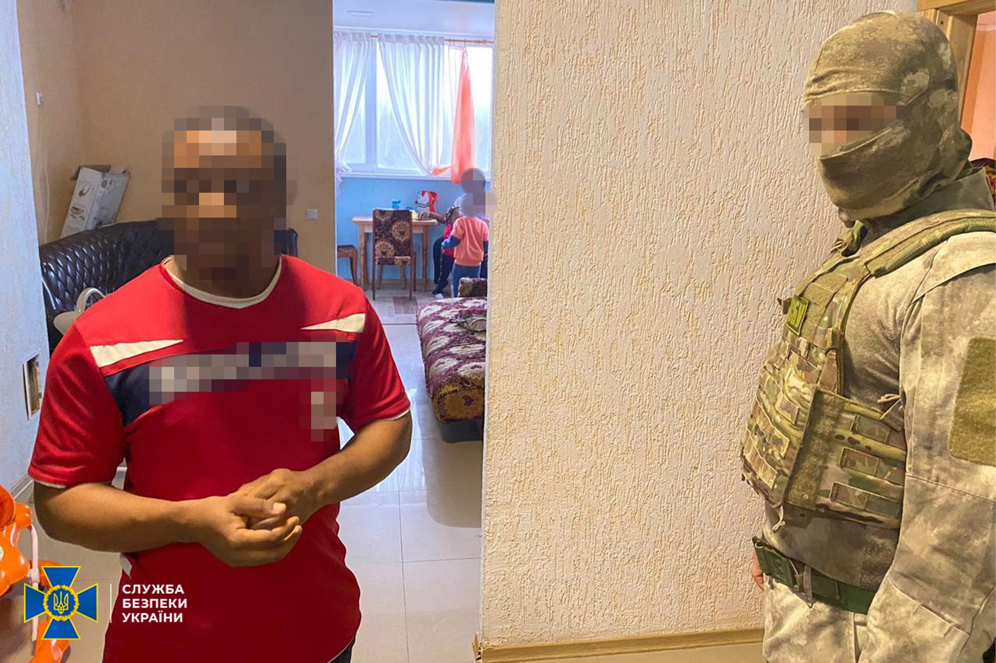 СБУ разоблачила международную преступную группировку, продававшую поддельную вакцину «Pfizer» (ФОТО)