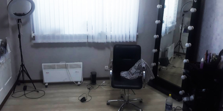 В Первомайске на хозяйку салона красоты напал студент с пистолетом (ФОТО)