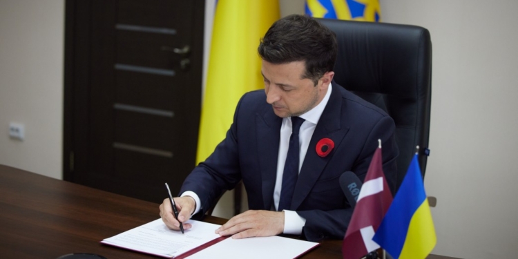 Президенты Украины и Латвии онлайн подписали совместную Декларацию о европейской перспективе Украины (ФОТО)
