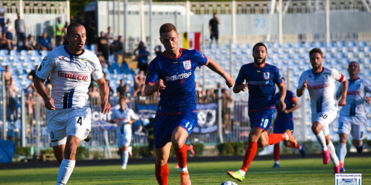 Футбольные болельщики возвращаются на стадионы. И билеты на домашние матчи МФК «Николаев» – по очень приятной цене!