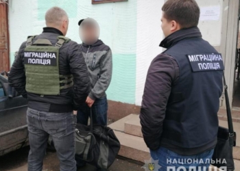 Николаевские полицейские задержали отсидевшего за кражи россиянина и намерены выдворить его из страны (ФОТО)