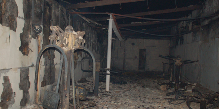 В селе на Николаевщине горел спорткомплекс. И чуть не сгорела школа (ФОТО)