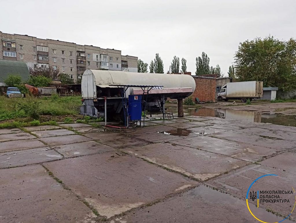 В Очакове полиция ликвидировала незаконную АЗС: топливо и оборудование изъято 1