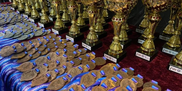 Юные николаевские каратисты вернулись из Львова с 22 наградами (ФОТО)