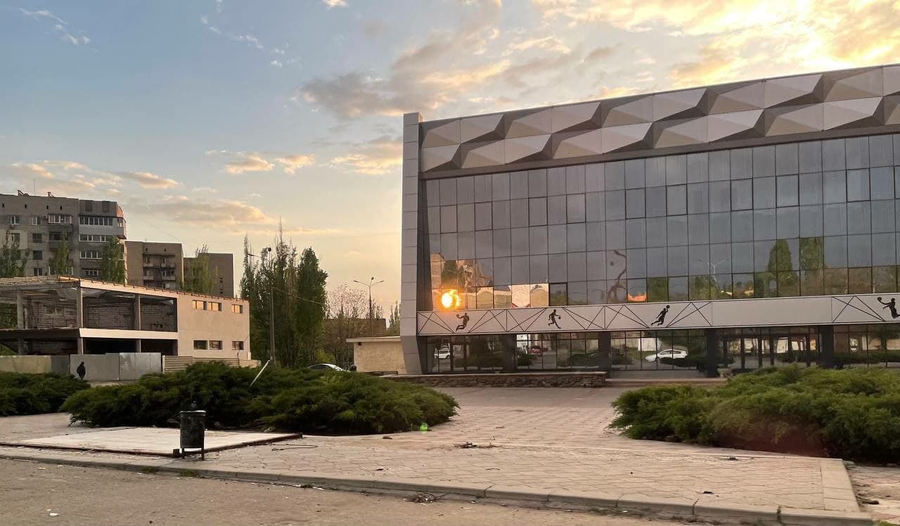 В Николаеве у «Надежды» демонтировали остановочный комплекс (ФОТО)