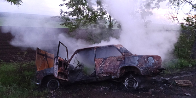 За ночь на Николаевщине на ходу загорелись 2 машины (ФОТО)