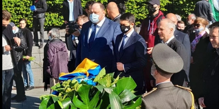 Свой День победы никому не отдадим, – Разумков (ФОТО)