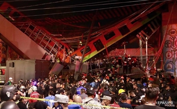 В Мексике обрушился мост с поездом метро, уже известно о 15 погибших (ФОТО, ВИДЕО)